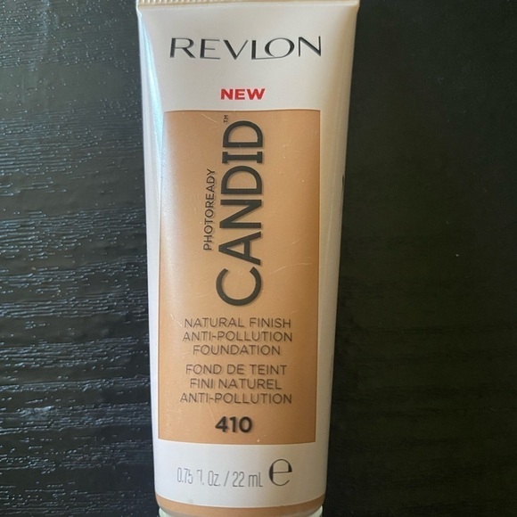 NWT-MAKEUP-3 REVLON FOUNDATION AND 3 I ❤️ REVOLUTION CONCEALER - Picture 6 of 8